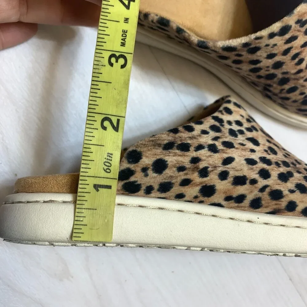 Born‎ Zen Mules Women's Size 5M Brown Cheetah Print Fierce Slip On Shoes